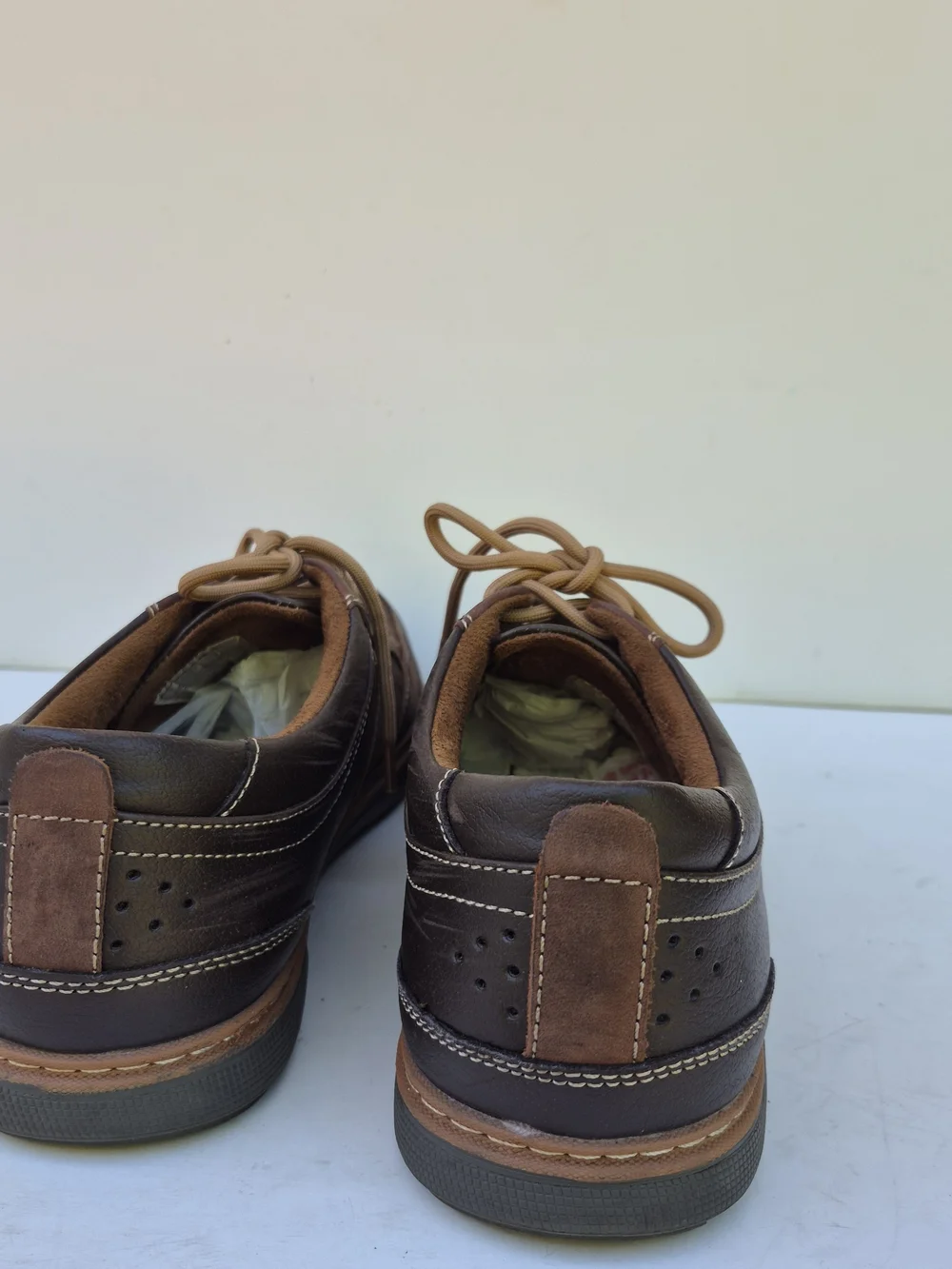 Florsheim Brown Leather Lace-Up Casual Sneakers with Tan Laces